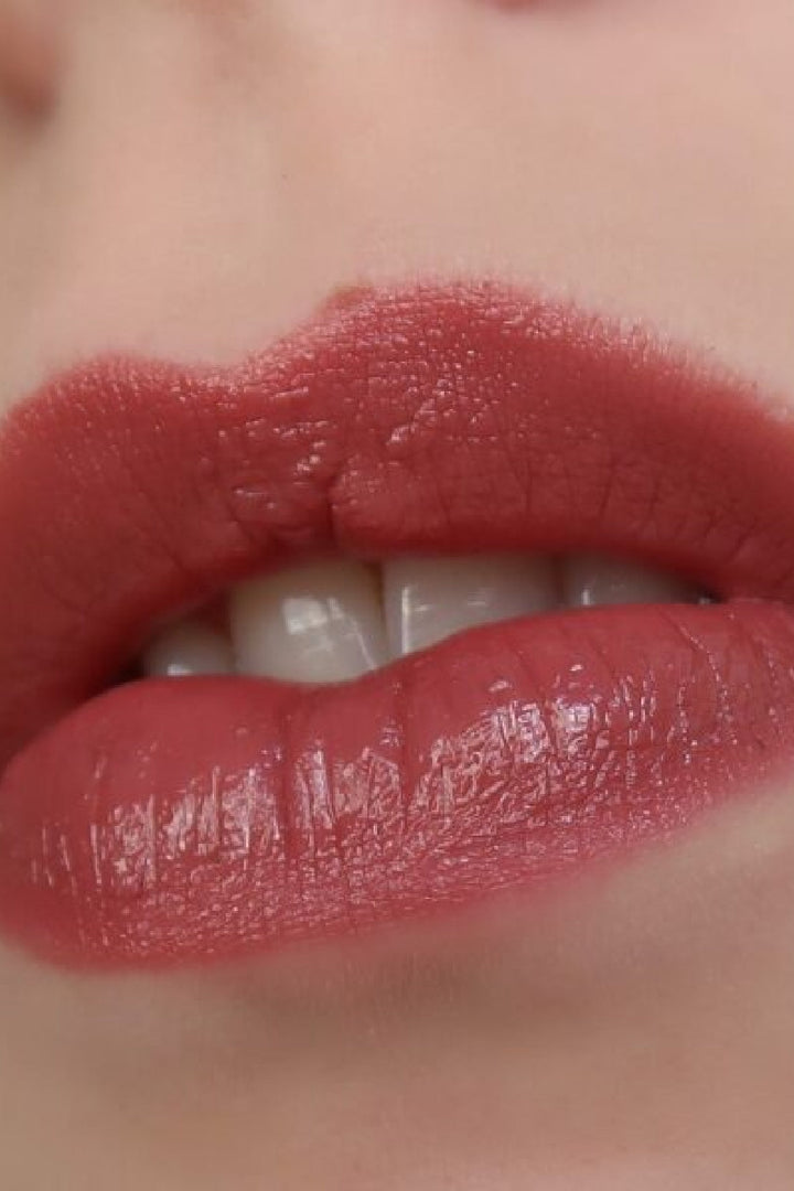 Sandstone - Intense Care Lipstick - 46 Naked Lips