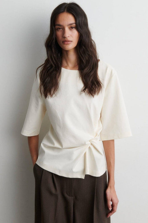 Second Female - Arkai Drape Tee 60870 - 1015 Eggnog T-shirts 