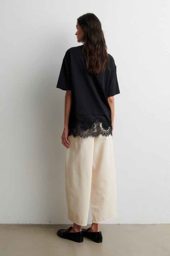 Second Female - Vaccara Lace Tee 61136 - 8001 Black T-shirts 