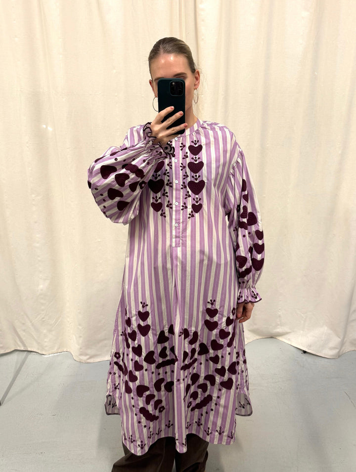 Sissel Edelbo - Elisabeth Dress SE 2076 - Plum Heart Kjoler 