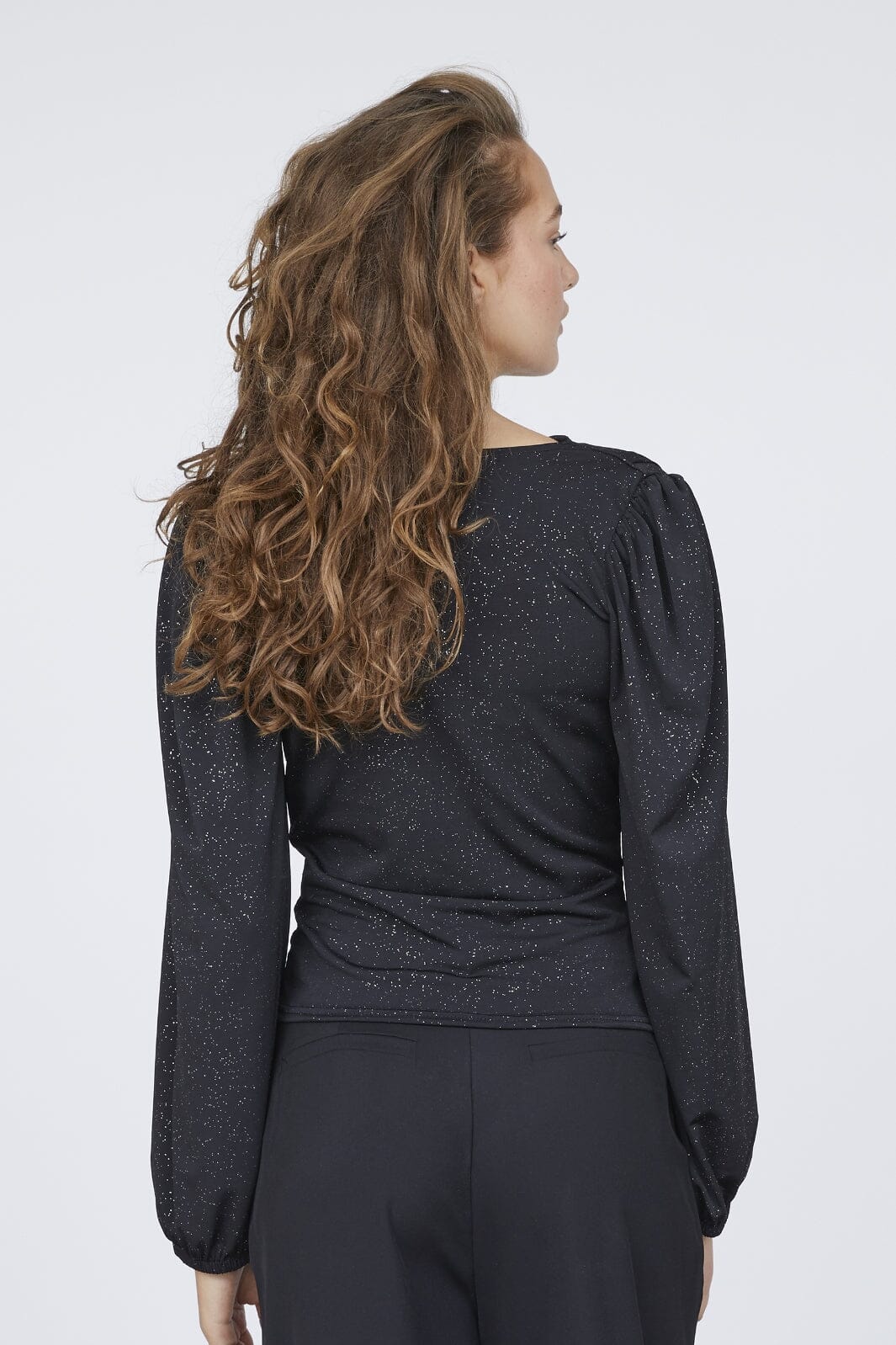 Sisters Point - Cash-Top2 - 001 Black/Silver
