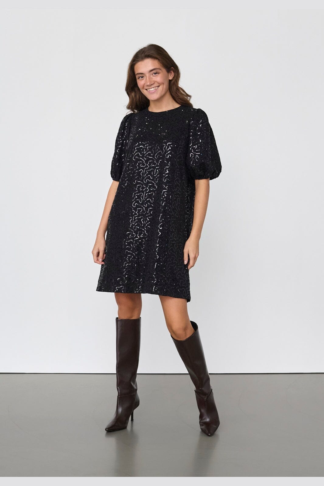 Sisters Point - Gemba-Dr1 20730 - 000 - Black