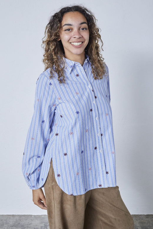 Sisters Point - Istea-Sh2 19152 - 834 - Blue Stripe