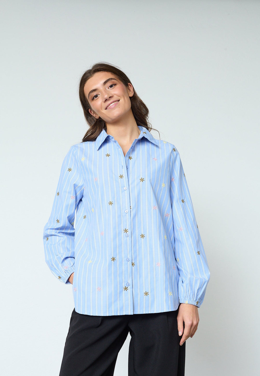 Sisters Point - Istea-Sh6 19645 - 834 - Blue Stripes Skjorter 