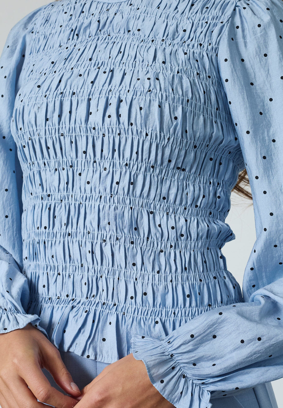 Sisters Point - Nix-Ls12 19457 - 802 - Skyway Dot Bluser 