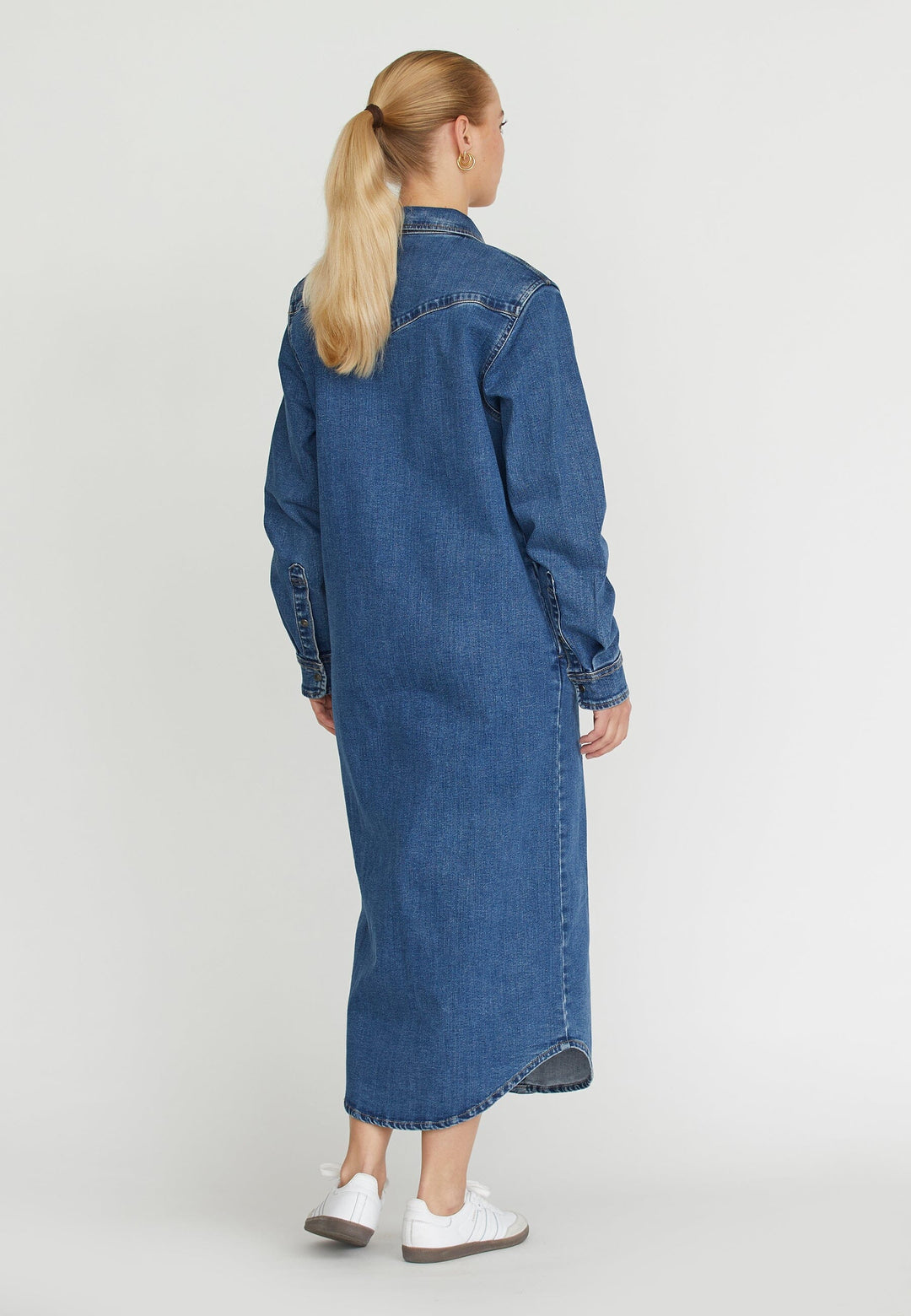 Sisters Point - Onea-L.Dr - 921 Mid Blue Wash