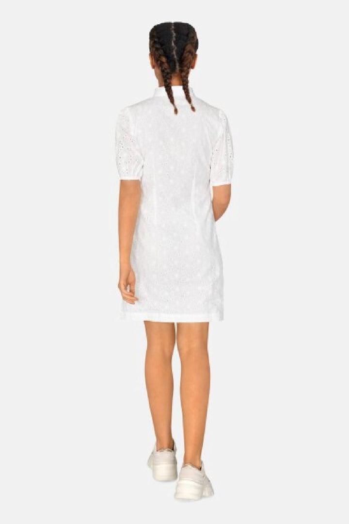 Sisters Point - Uba-Dr - 101 Off White