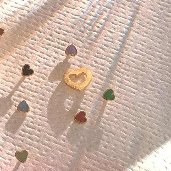 Stine A - Petit Open Love Heart Earring Goldenen - 1261-02-S