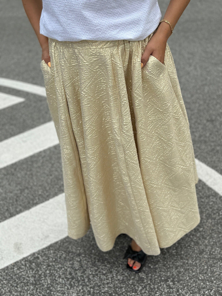 Stories From The Atelier By Copenhagen Shoes - Thinking Skirt - 0051 Gold