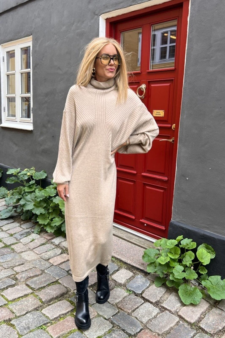 Valentin Studio - Cosy new long dress - Nature