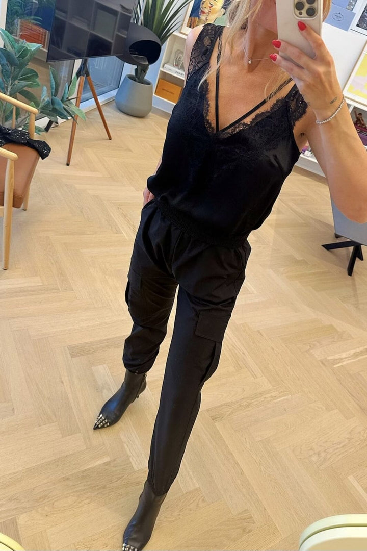 Valentin Studio - String Top - Black