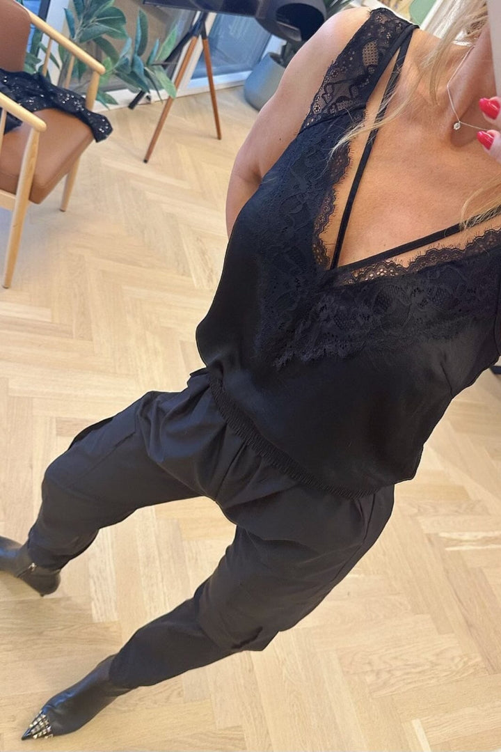Valentin Studio - String Top - Black