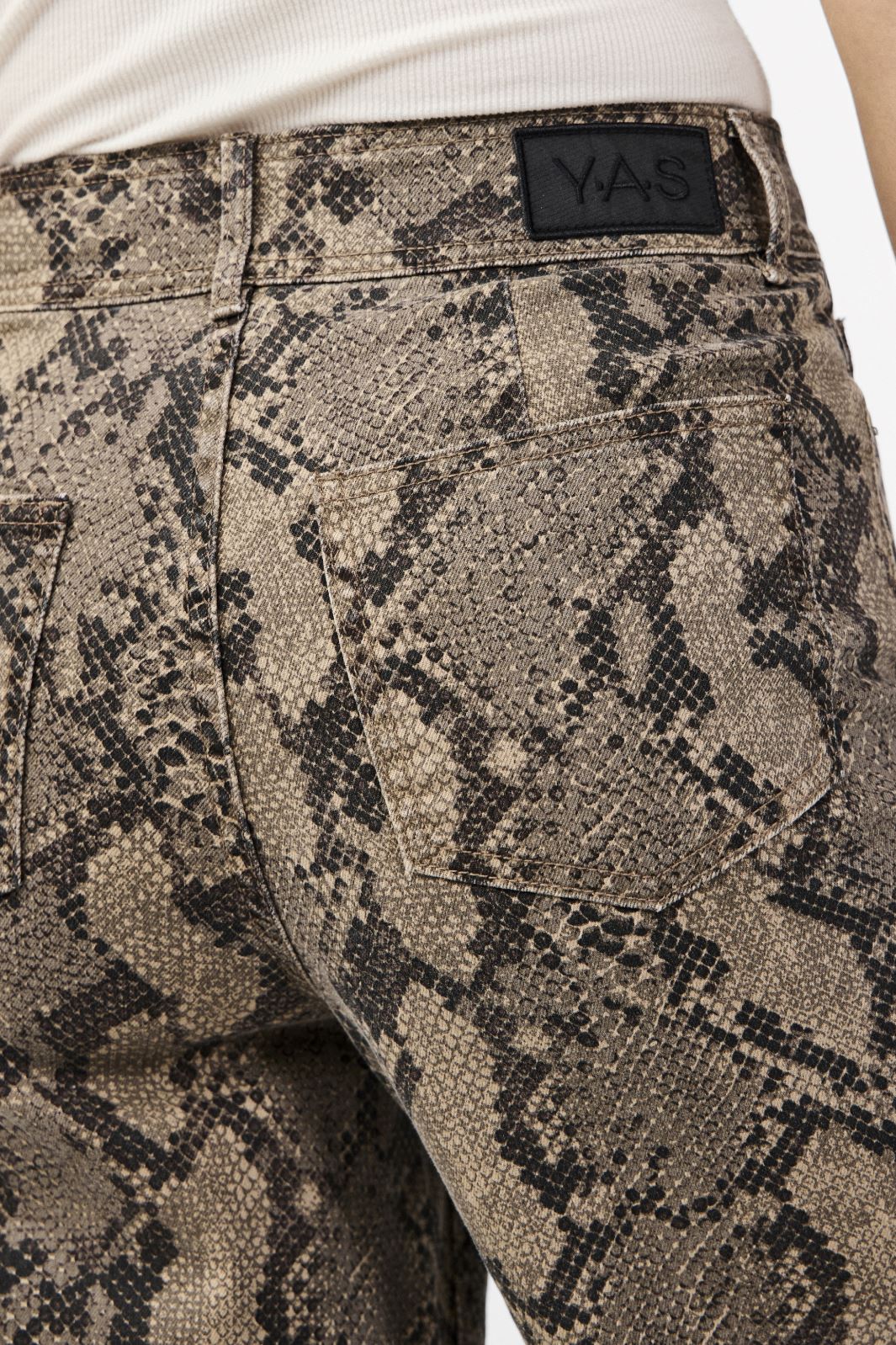 Y.A.S - Yasleonora Denim Jeans - 4611693 Black Snake Print